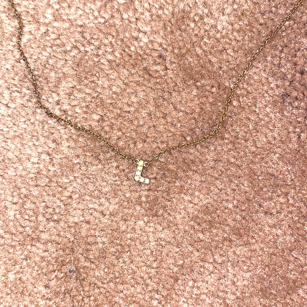 ❤️BEAUTIFUL❤️ Sterling Silver “L” Choker Necklace